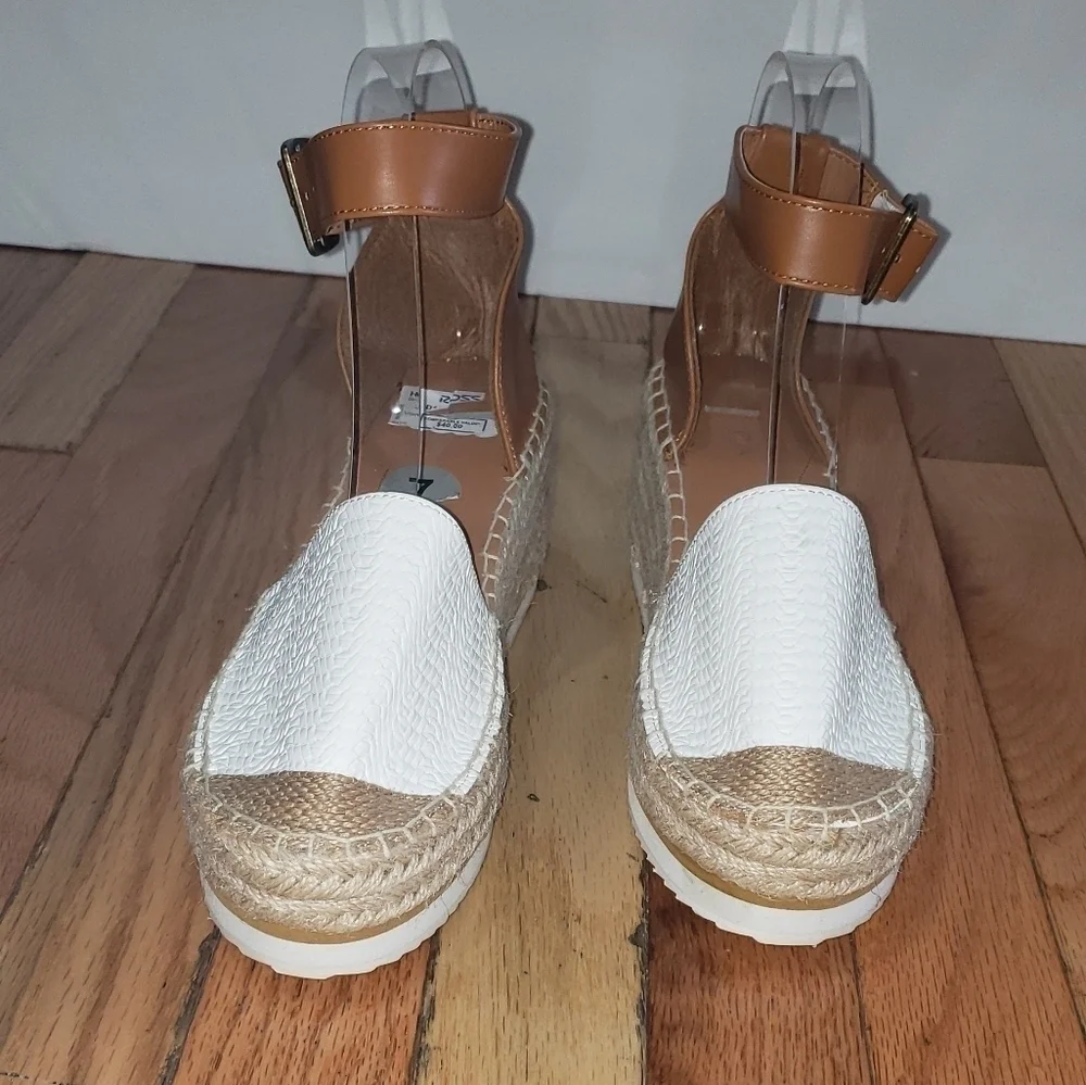 Nautica excellent brown